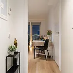 Floor I Sea View I Lejlighed *