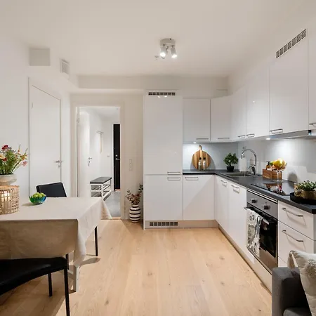 Floor I Sea View I Apartment *